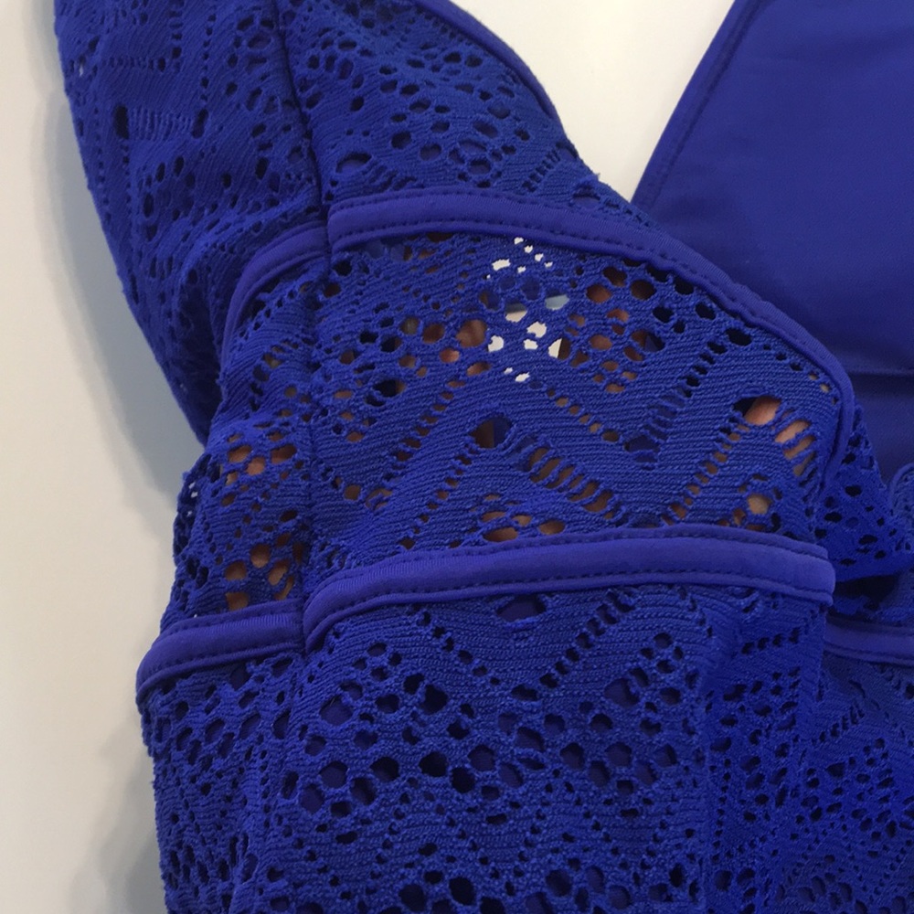 Bathing suit - Picture 11 of 16